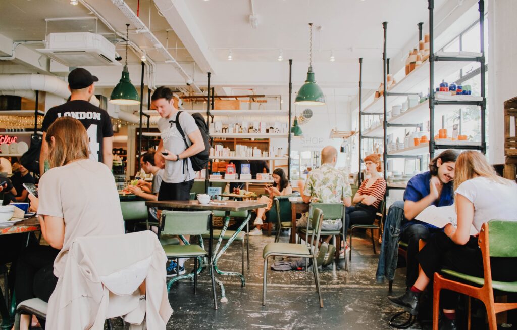 crowded cofffee place